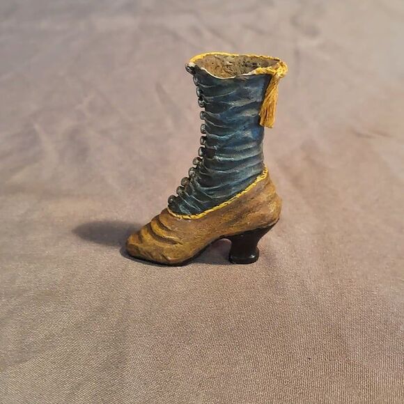 Miniature Vintage Victorian Boot Resin Women High Heel Shoe Figurines - Picture 4 of 9